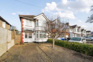 Hillview Avenue, Kenton, HA3 0UR